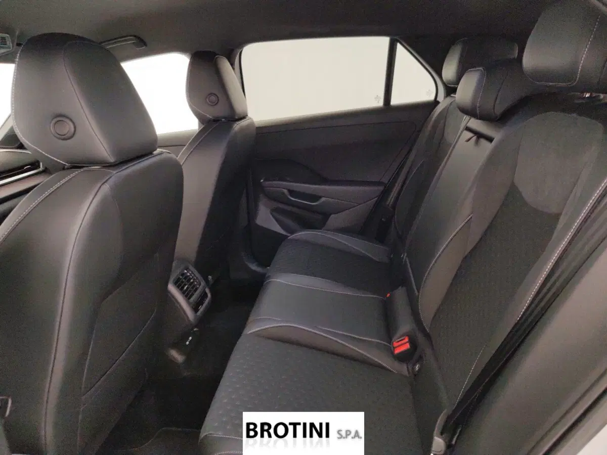 Volkswagen T-Roc usata a Massa-Carrara (10)