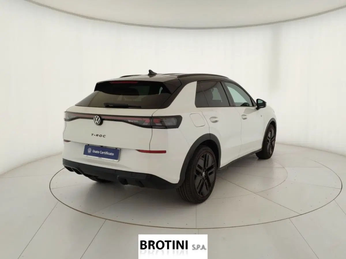 Volkswagen T-Roc usata a Massa-Carrara (3)