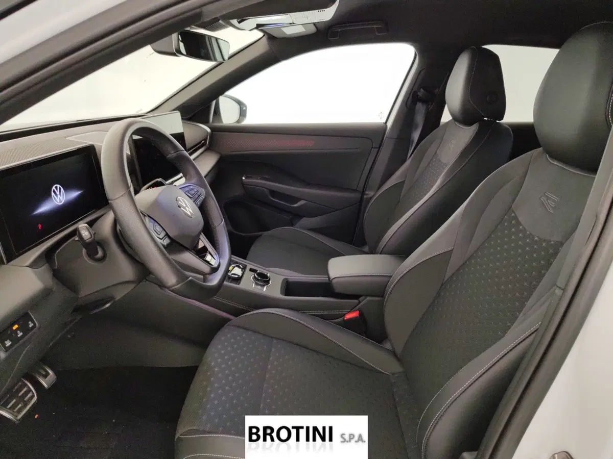 Volkswagen T-Roc usata a Massa-Carrara (7)