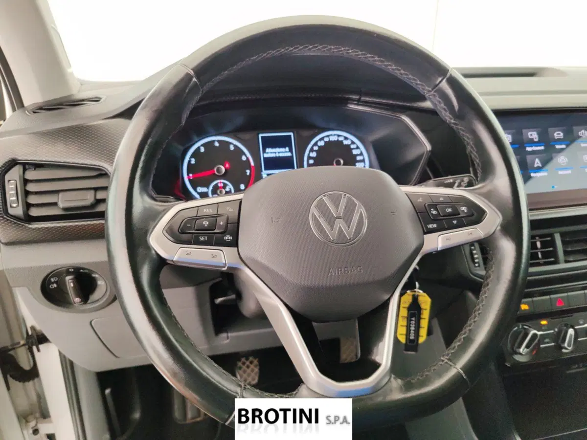 Volkswagen T-Cross usata a Massa-Carrara (14)