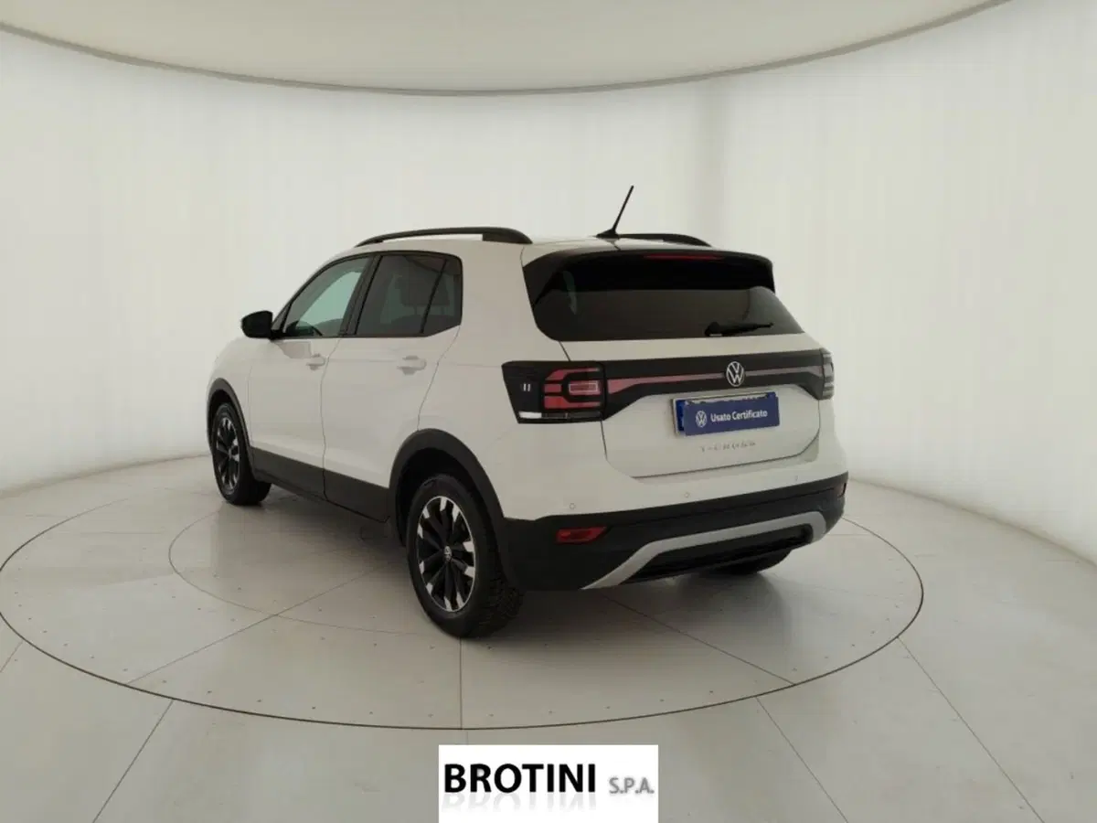 Volkswagen T-Cross usata a Massa-Carrara (2)