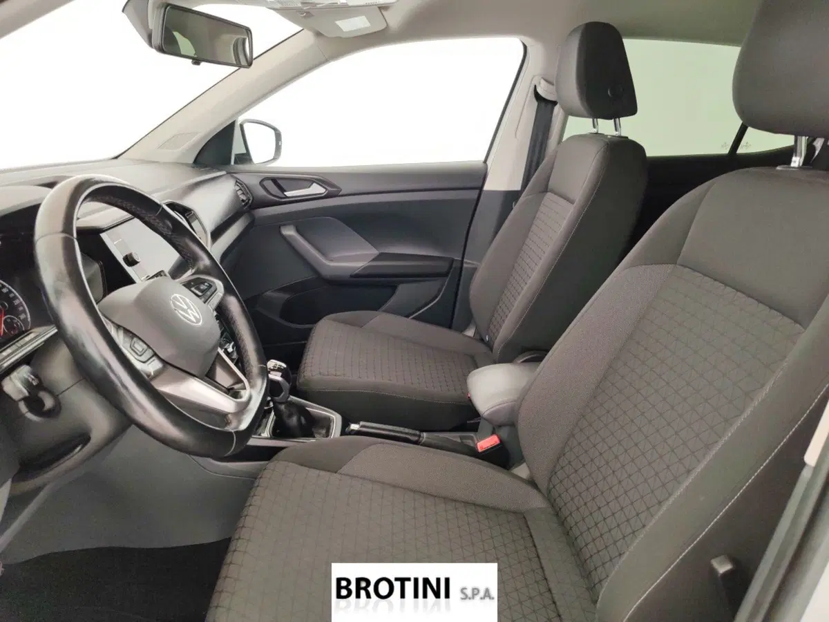 Volkswagen T-Cross usata a Massa-Carrara (7)
