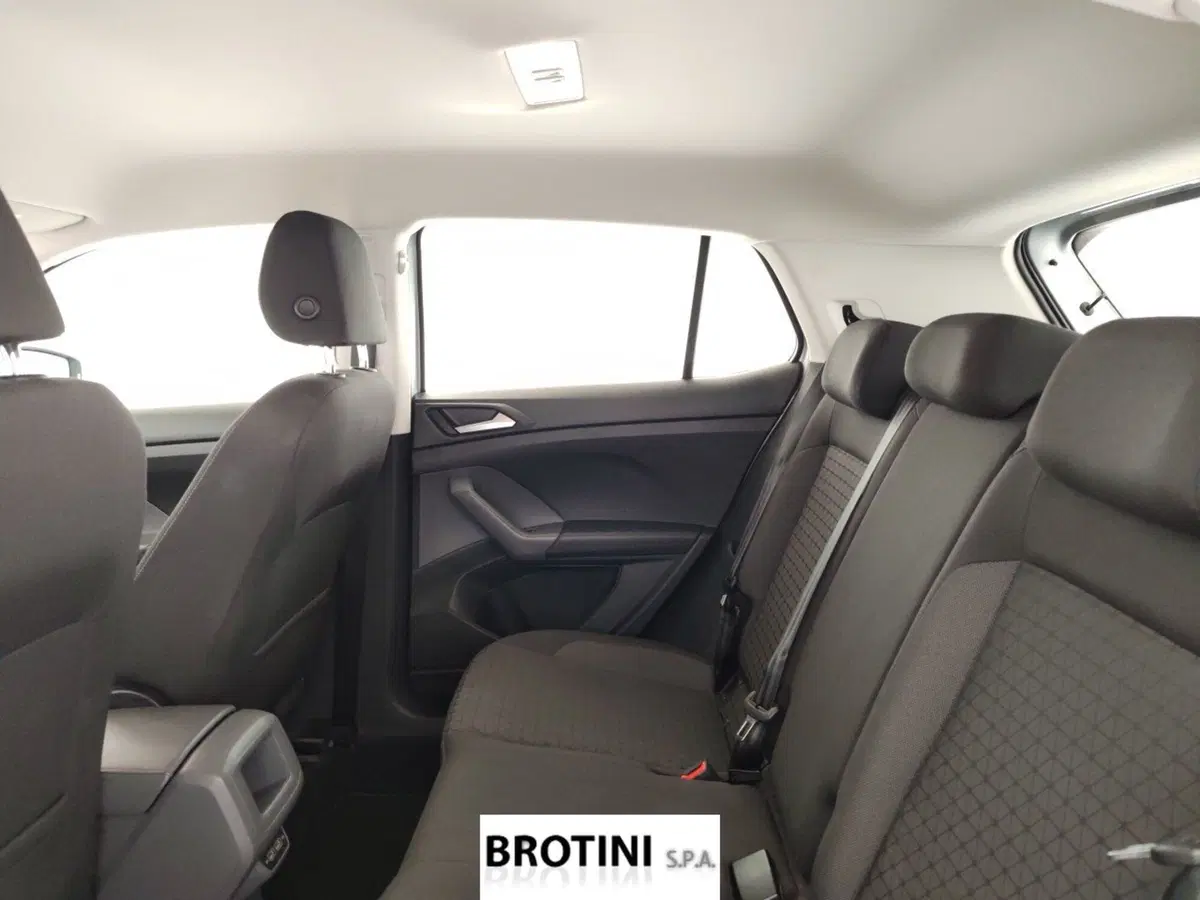 Volkswagen T-Cross usata a Massa-Carrara (10)