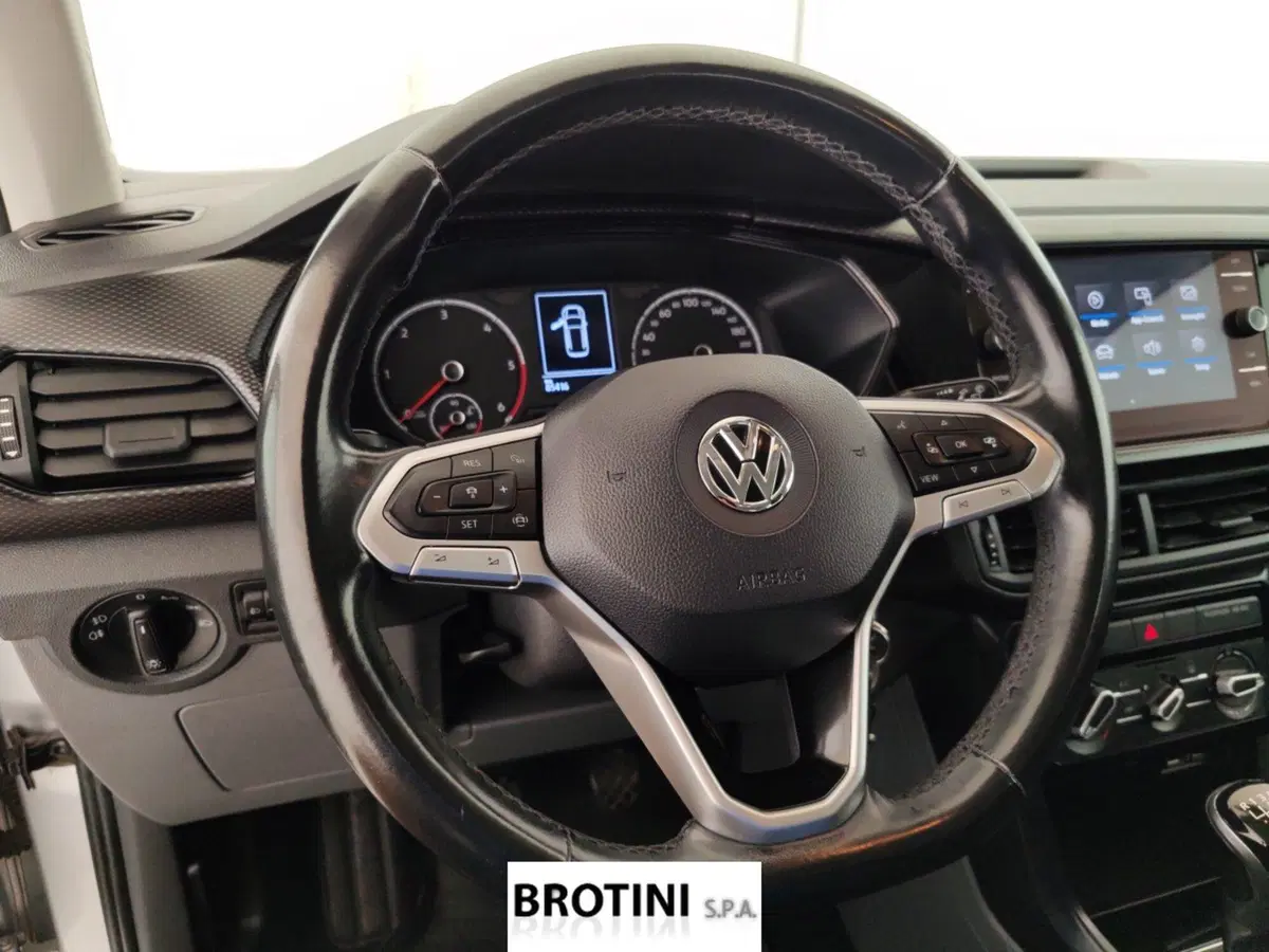 Volkswagen T-Cross usata a Massa-Carrara (14)
