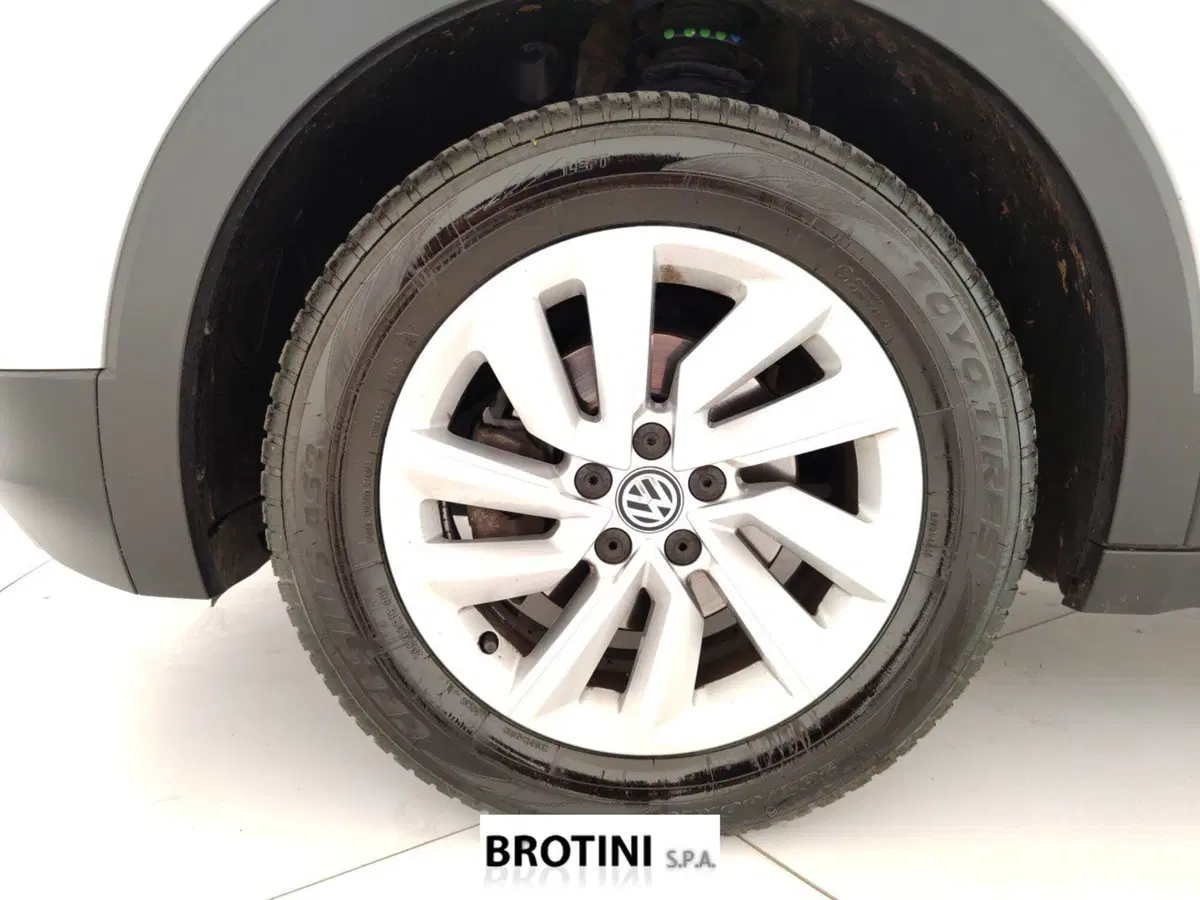 Volkswagen T-Cross usata a Massa-Carrara (6)