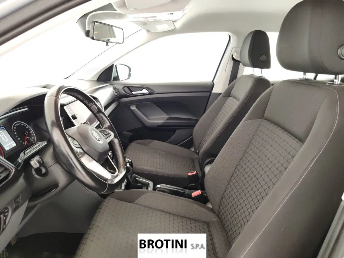 Volkswagen T-Cross usata a Massa-Carrara (7)