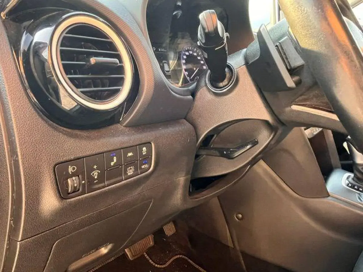 Hyundai Kona usata a Verbano Cusio Ossola (10)