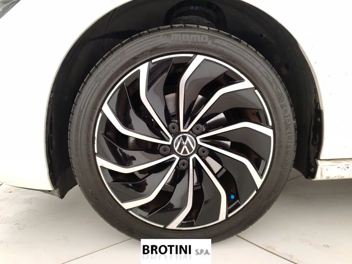 Volkswagen Golf usata a Massa-Carrara (6)