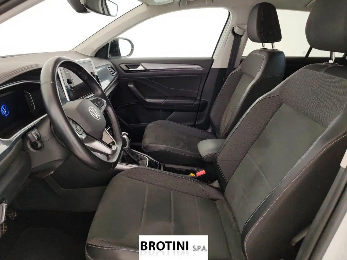 Volkswagen T-Roc usata a Massa-Carrara (7)