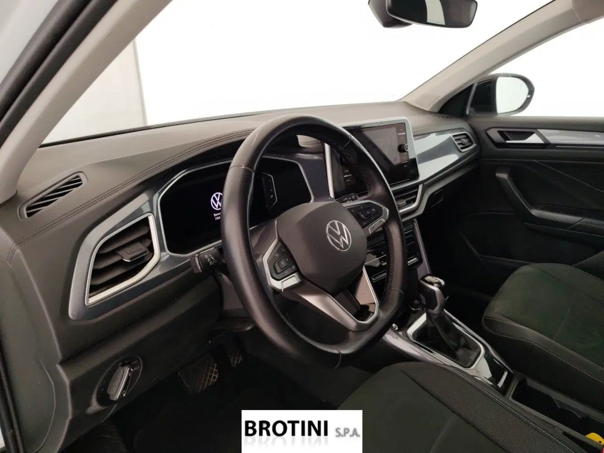 Volkswagen T-Roc usata a Massa-Carrara (8)