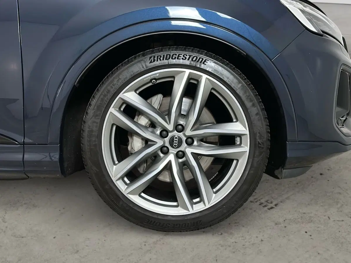 Audi Q7 usata a Napoli (19)