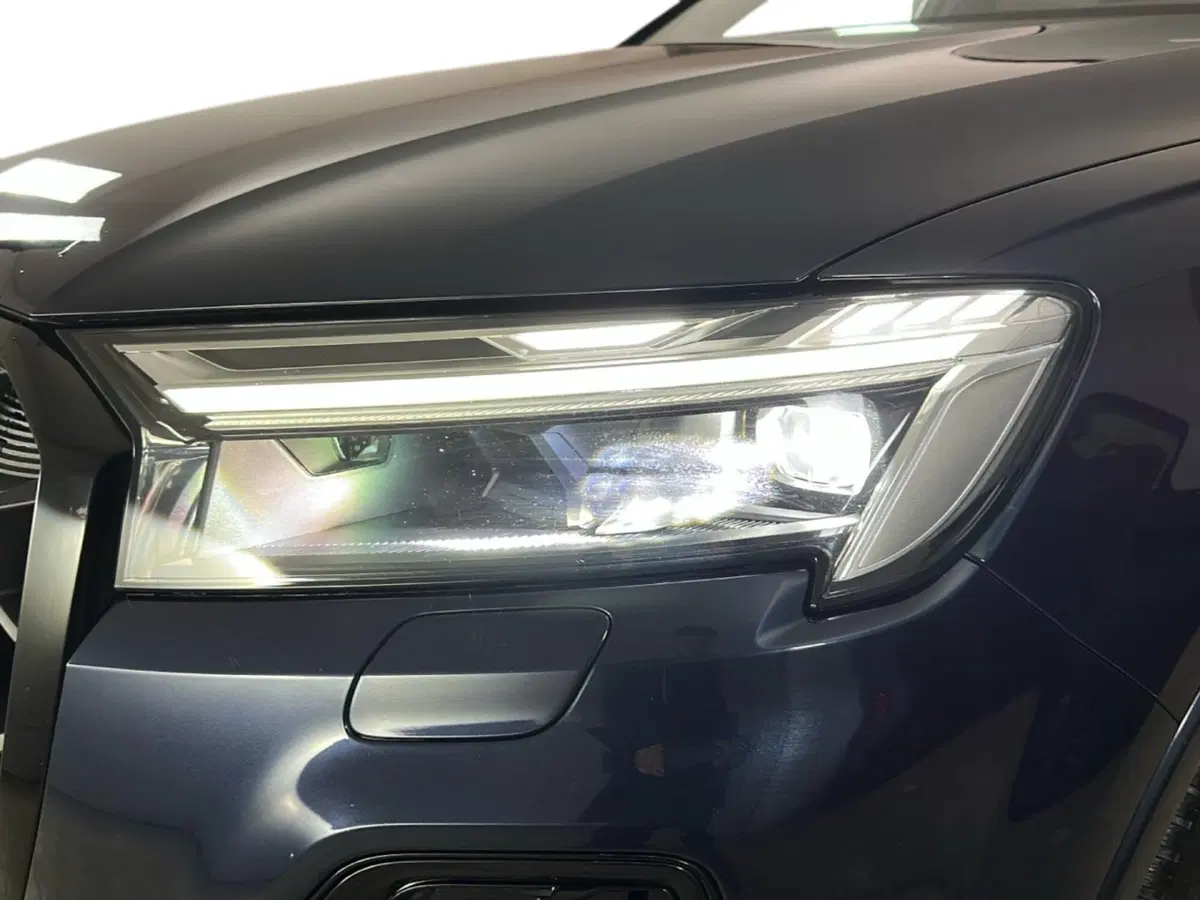 Audi Q7 usata a Napoli (20)