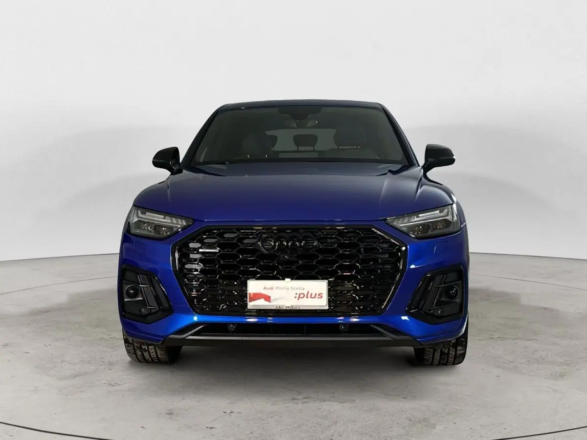 Audi Q5 Sportback usata a Napoli (2)