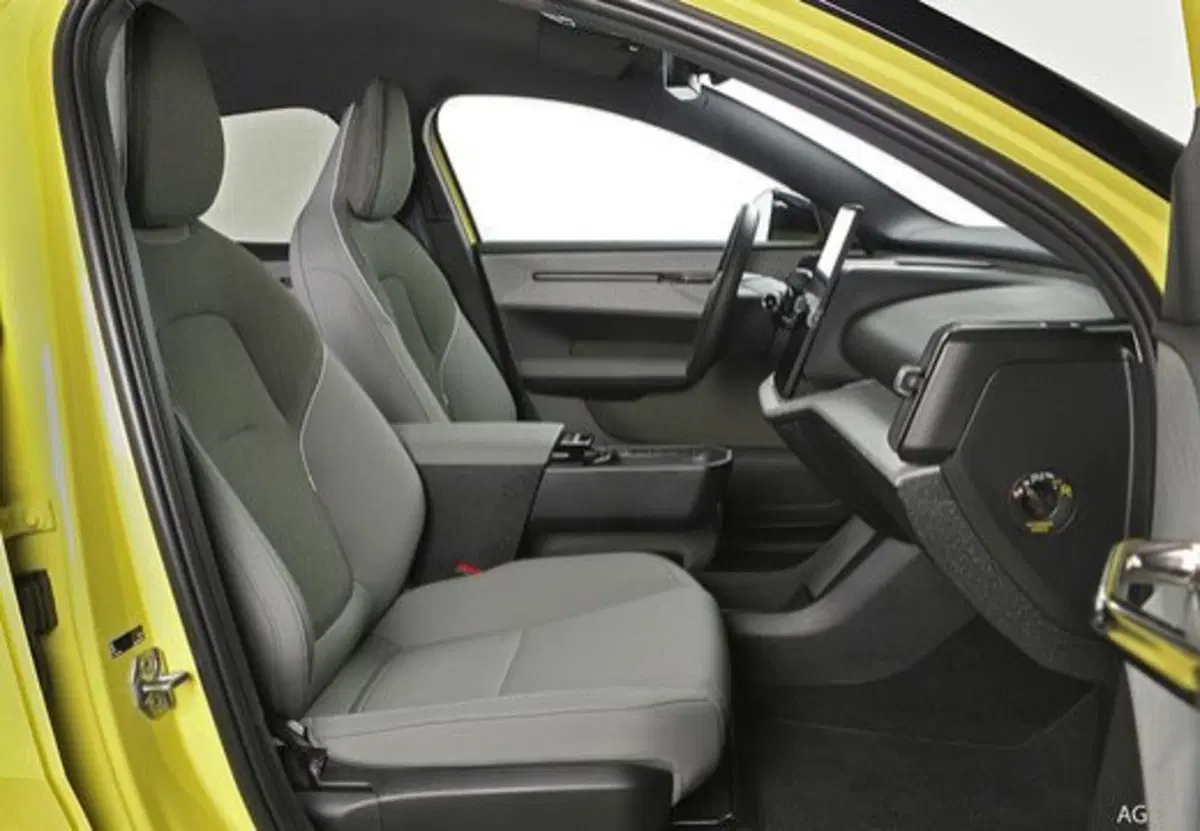 Volvo EX30 usata a Palermo (16)