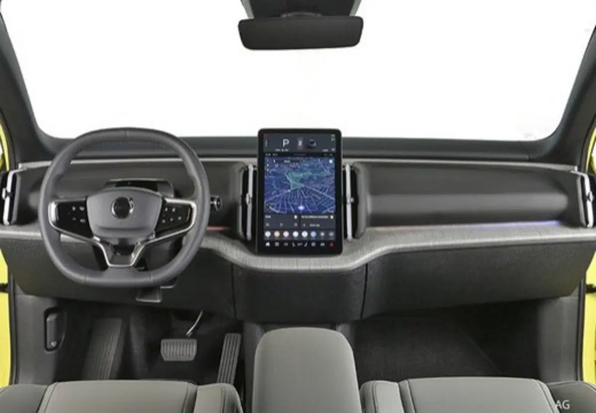 Volvo EX30 usata a Palermo (18)