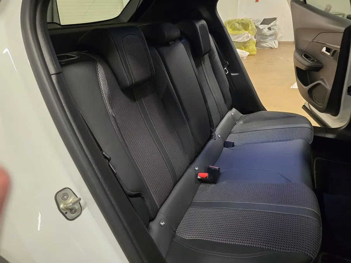 Peugeot 2008 usata a Rimini (18)