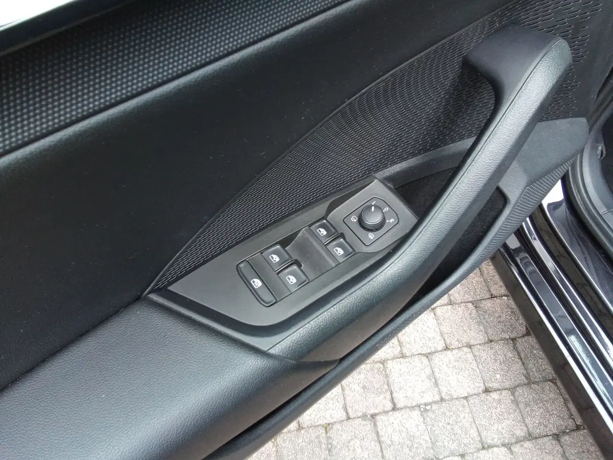 Skoda Octavia Station Wagon usata a Rimini (15)