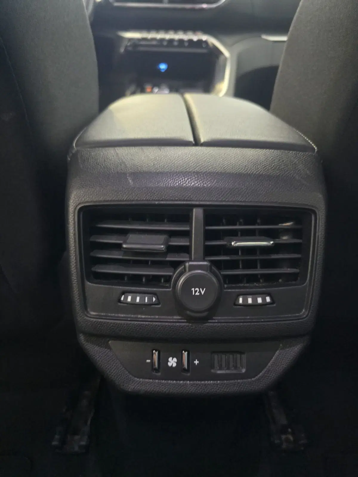 Peugeot 5008 usata a Massa-Carrara (8)