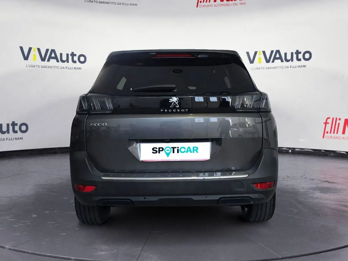 Peugeot 5008 usata a Massa-Carrara (2)