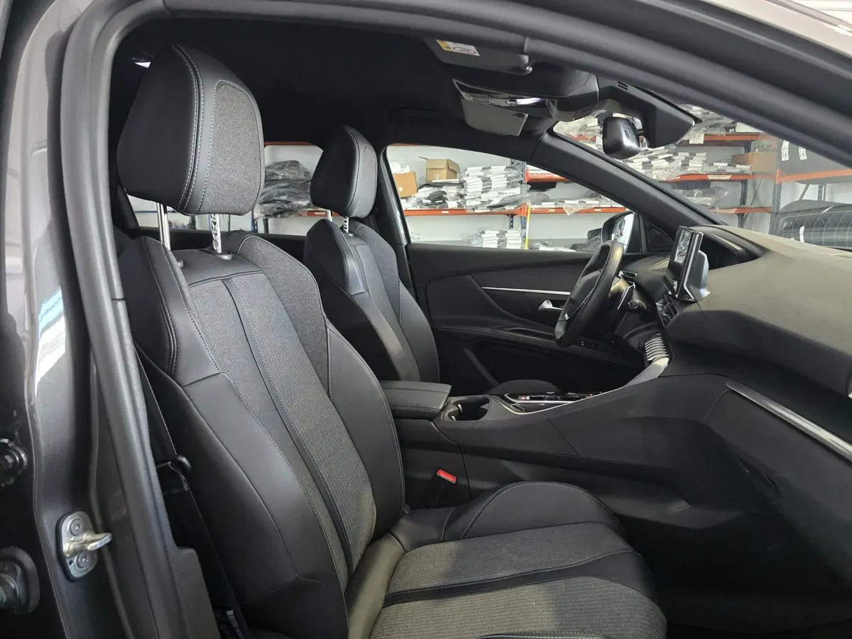 Peugeot 5008 usata a Massa-Carrara (3)