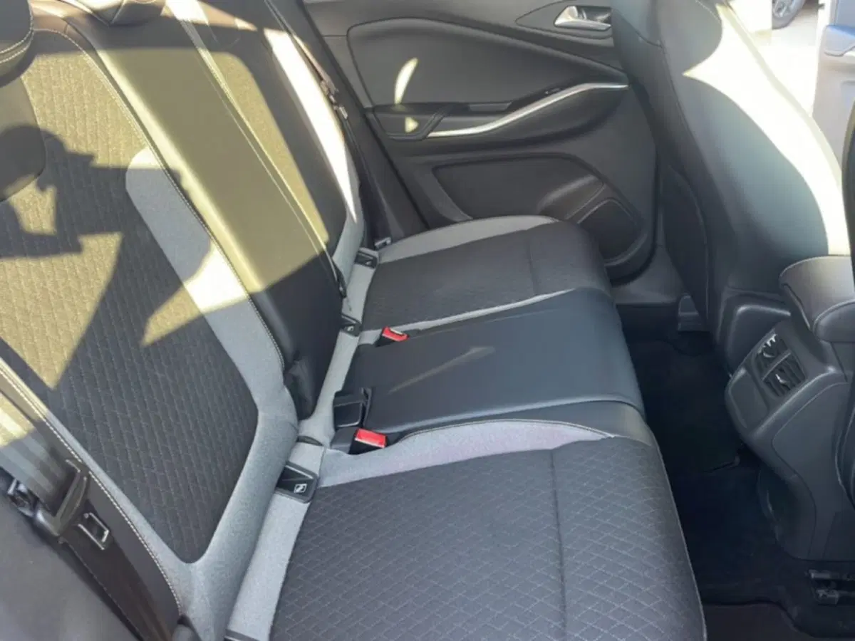 Opel Grandland usata a Foggia (11)