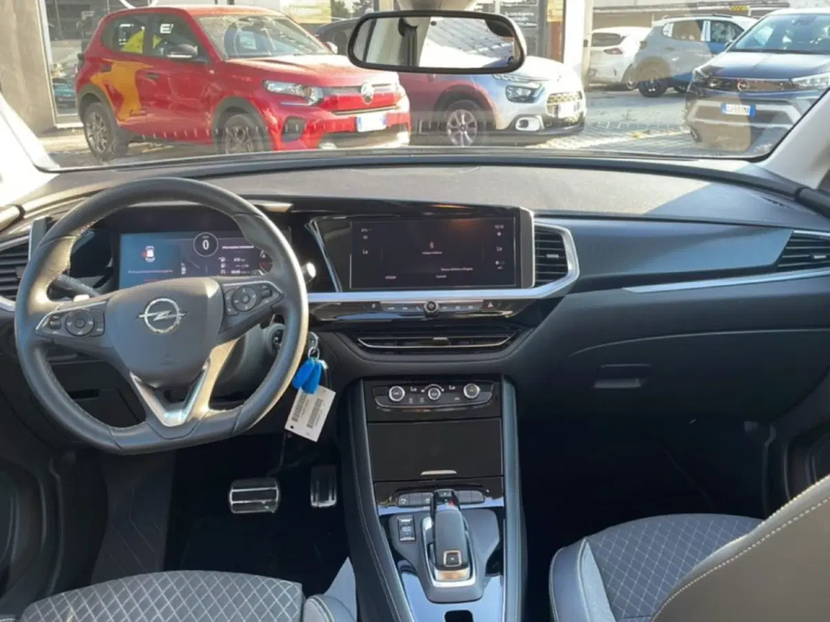 Opel Grandland usata a Foggia (6)