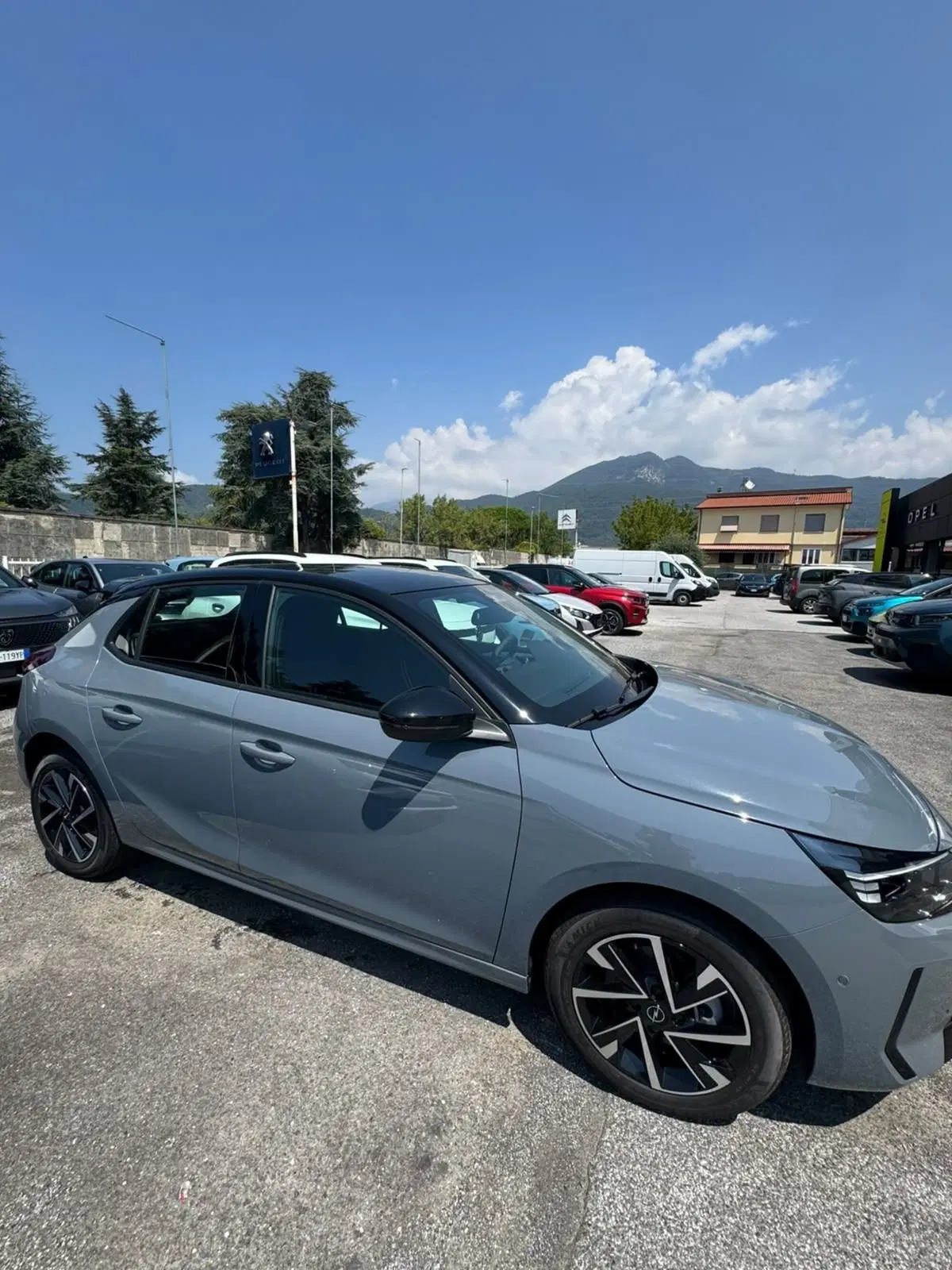 Opel Corsa nuova a Massa-Carrara (5)
