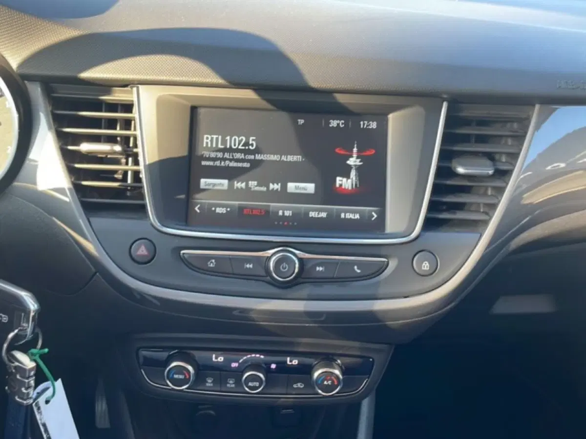 Opel Crossland usata a Foggia (13)