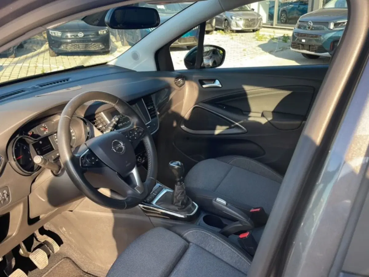 Opel Crossland usata a Foggia (9)