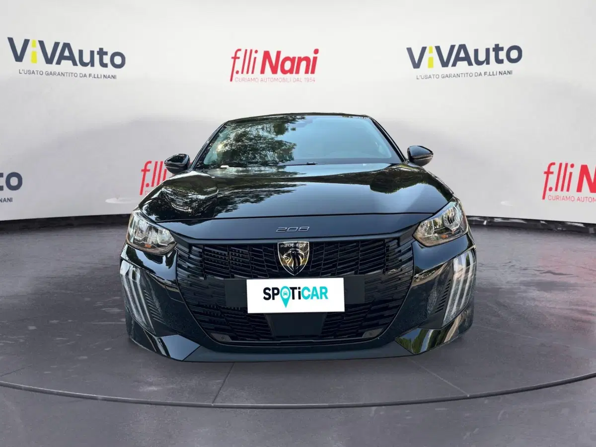 Peugeot 208 nuova a Massa-Carrara (3)