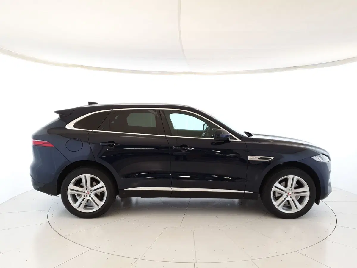 Jaguar F-Pace usata a Monza e Brianza (6)