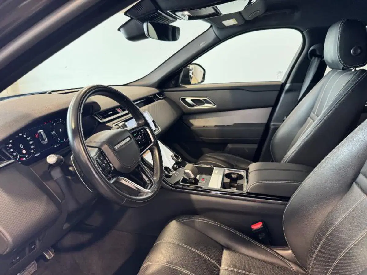 Land Rover Range Rover Velar usata a Venezia (12)
