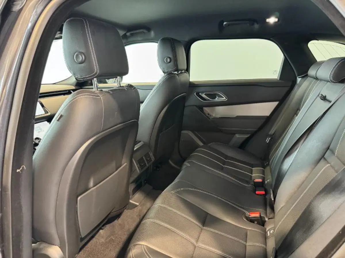 Land Rover Range Rover Velar usata a Venezia (13)
