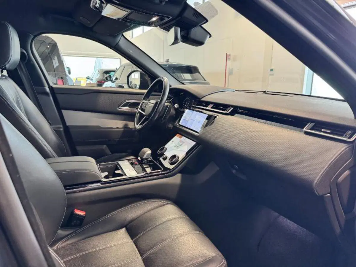 Land Rover Range Rover Velar usata a Venezia (16)