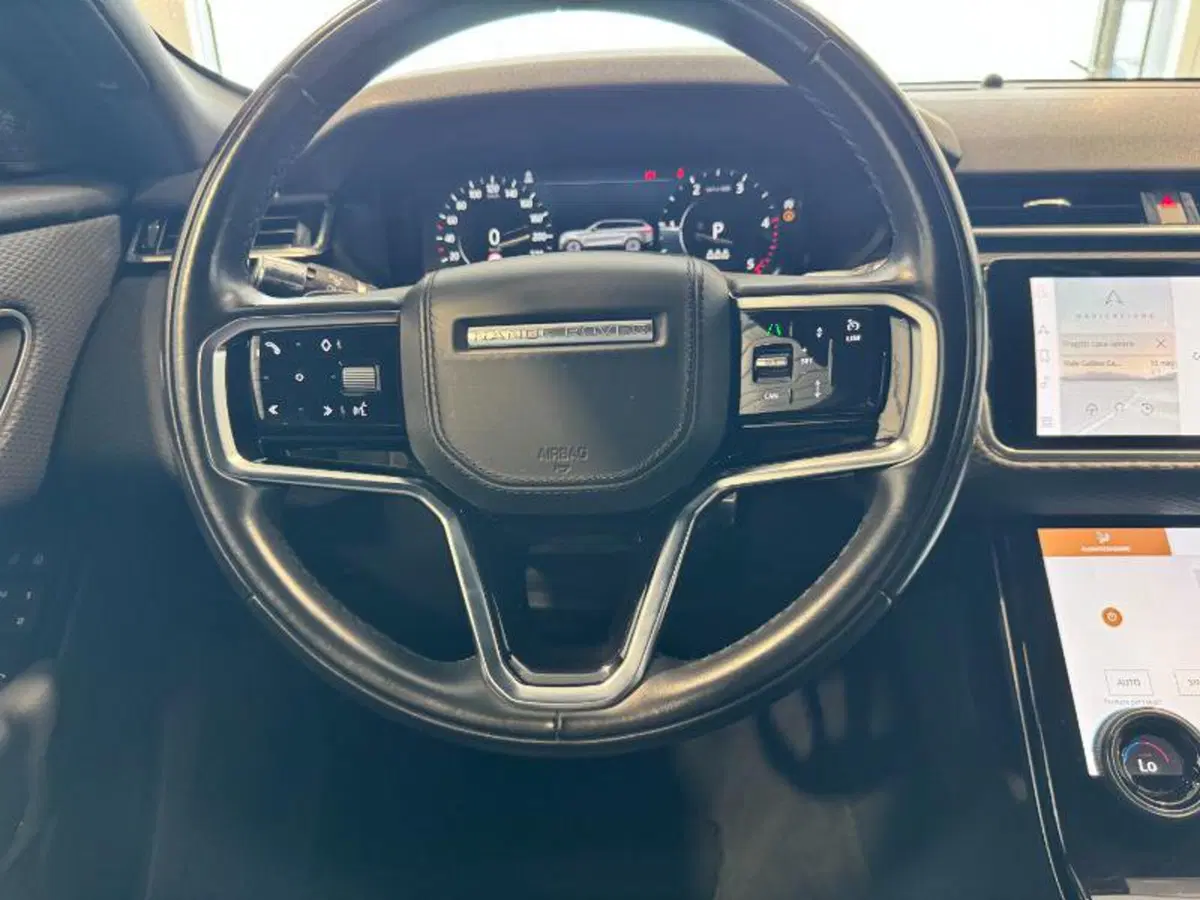 Land Rover Range Rover Velar usata a Venezia (18)