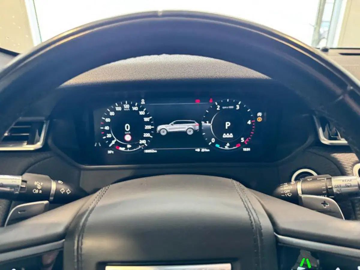 Land Rover Range Rover Velar usata a Venezia (19)