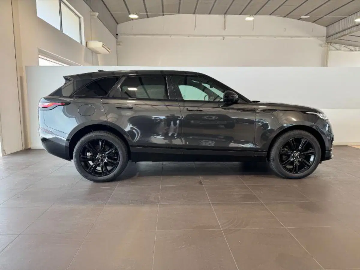 Land Rover Range Rover Velar usata a Venezia (6)