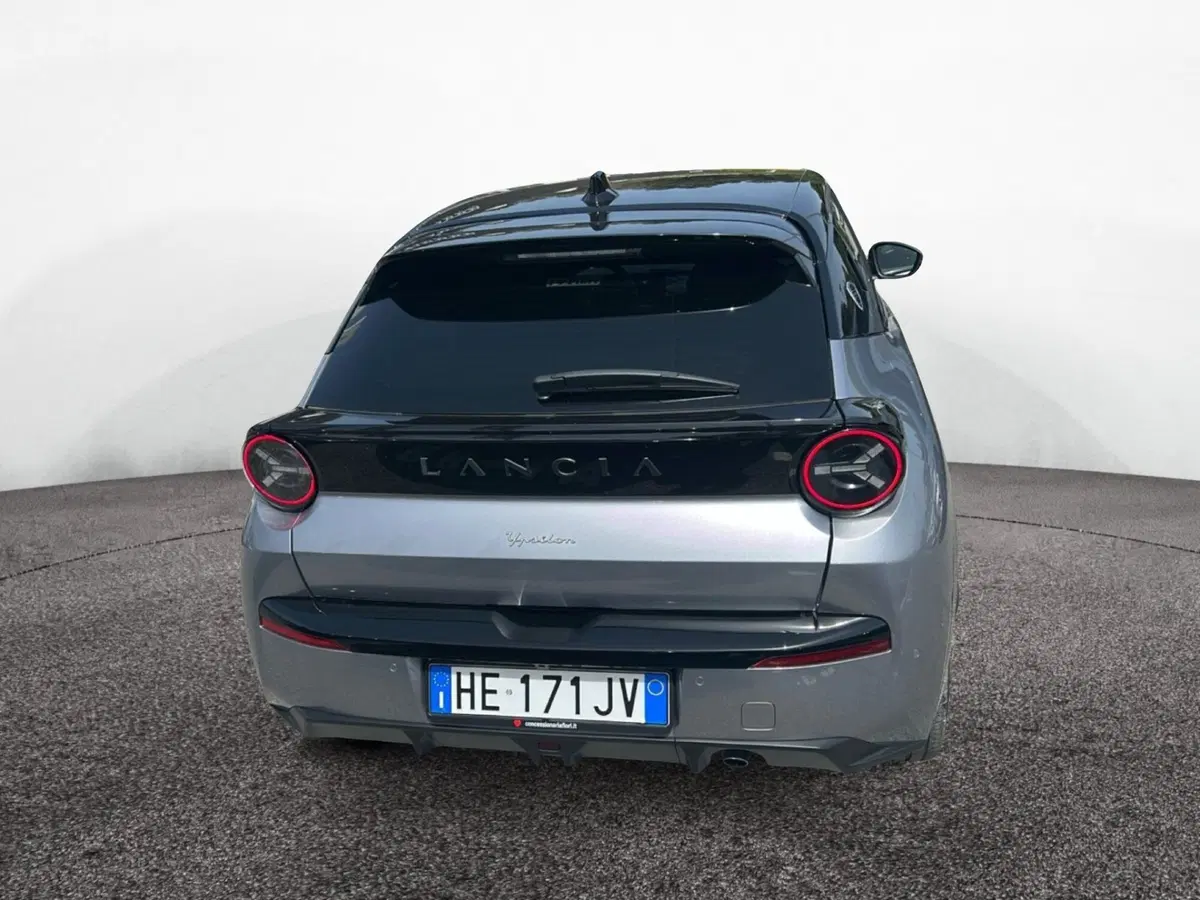 Lancia Ypsilon nuova a Roma (5)