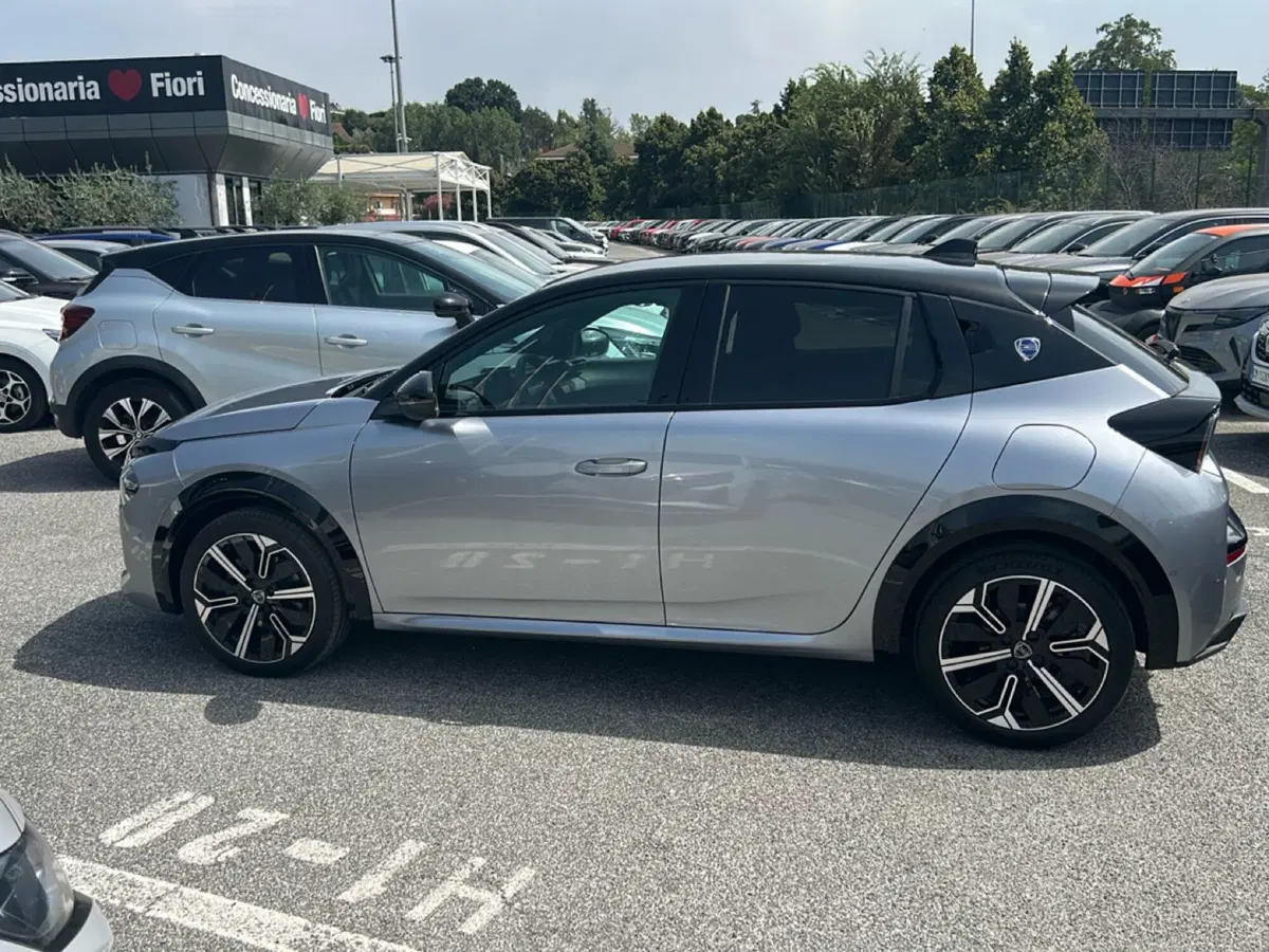 Lancia Ypsilon nuova a Roma (8)