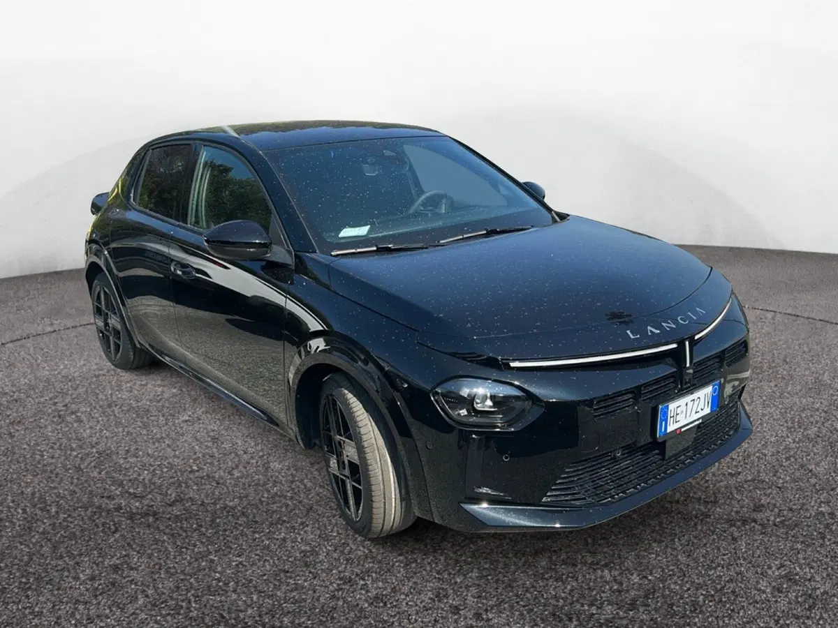 Lancia Ypsilon nuova a Roma (2)