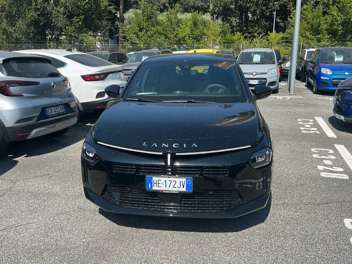 Lancia Ypsilon nuova a Roma (7)