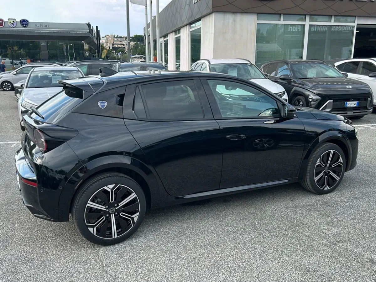 Lancia Ypsilon nuova a Roma (6)