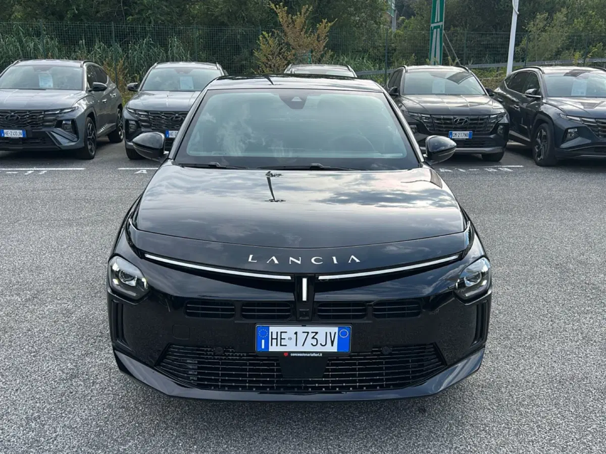 Lancia Ypsilon nuova a Roma (7)