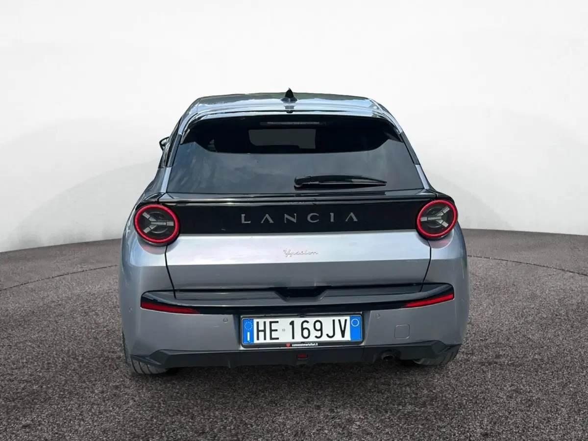 Lancia Ypsilon nuova a Roma (5)