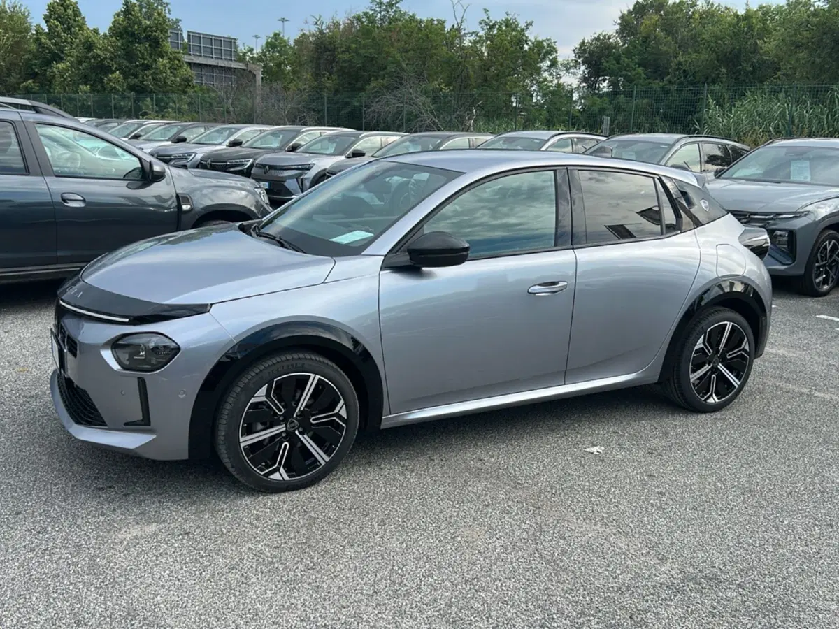 Lancia Ypsilon nuova a Roma (8)
