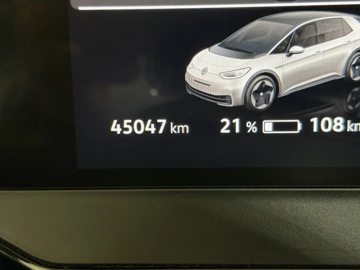Volkswagen ID.3 usata a Genova (8)