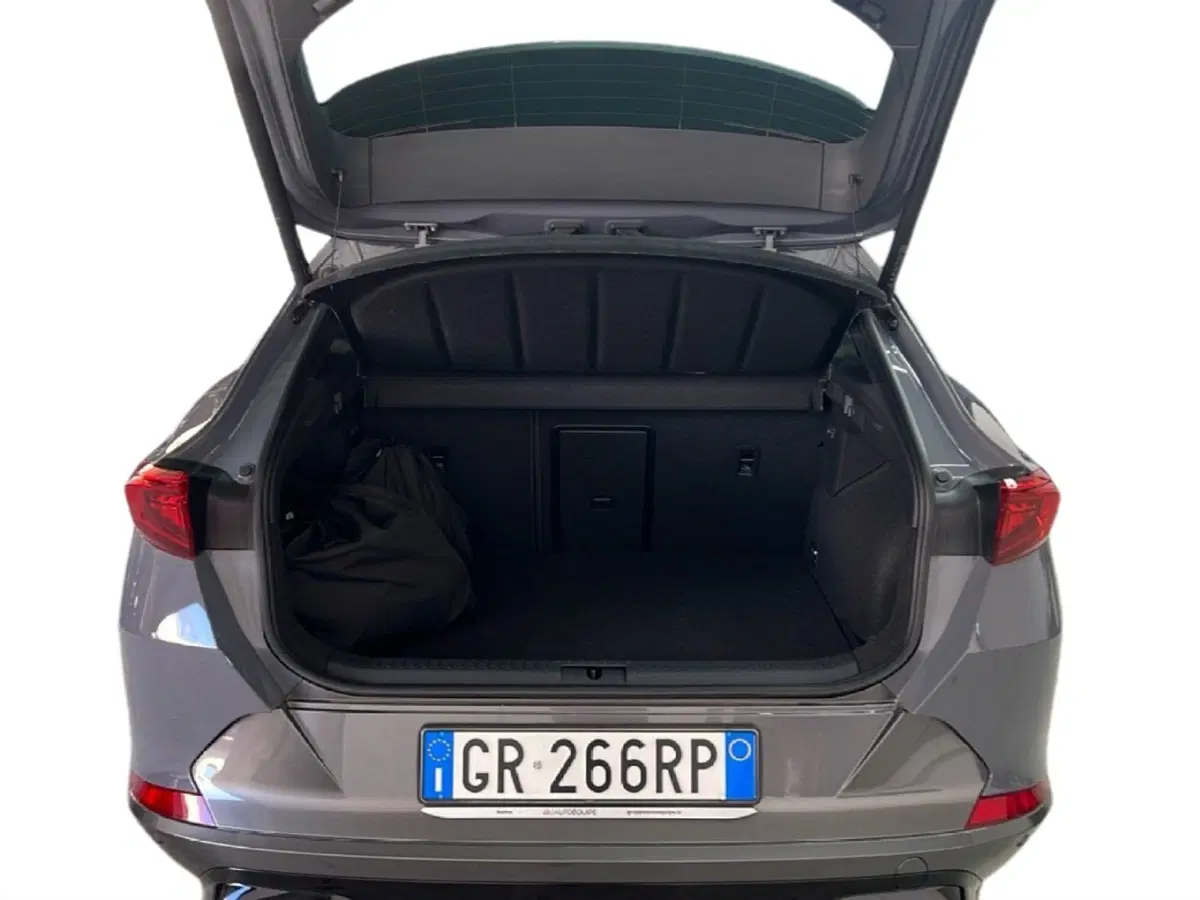 Cupra Formentor usata a Roma (10)