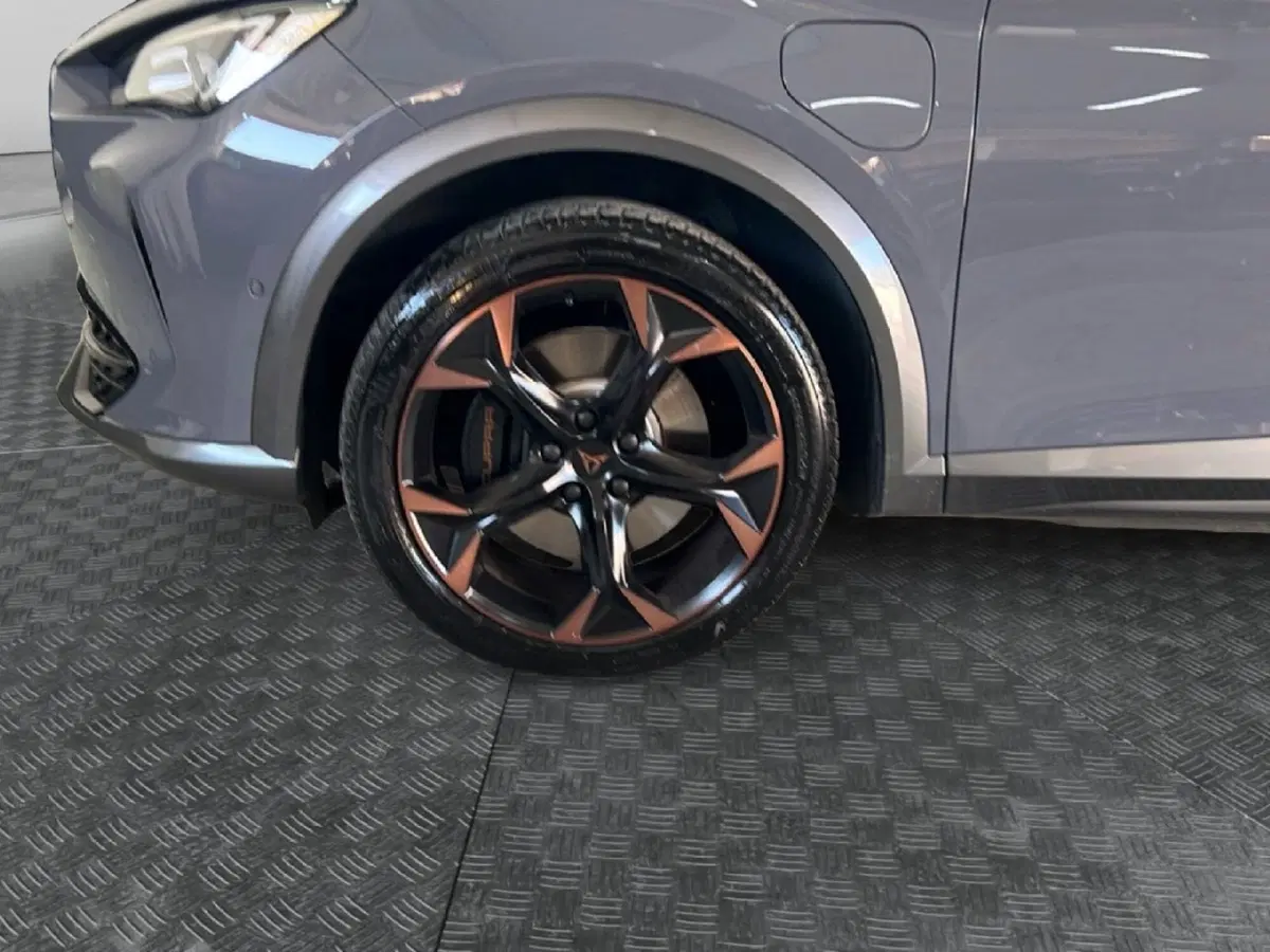 Cupra Formentor usata a Roma (9)