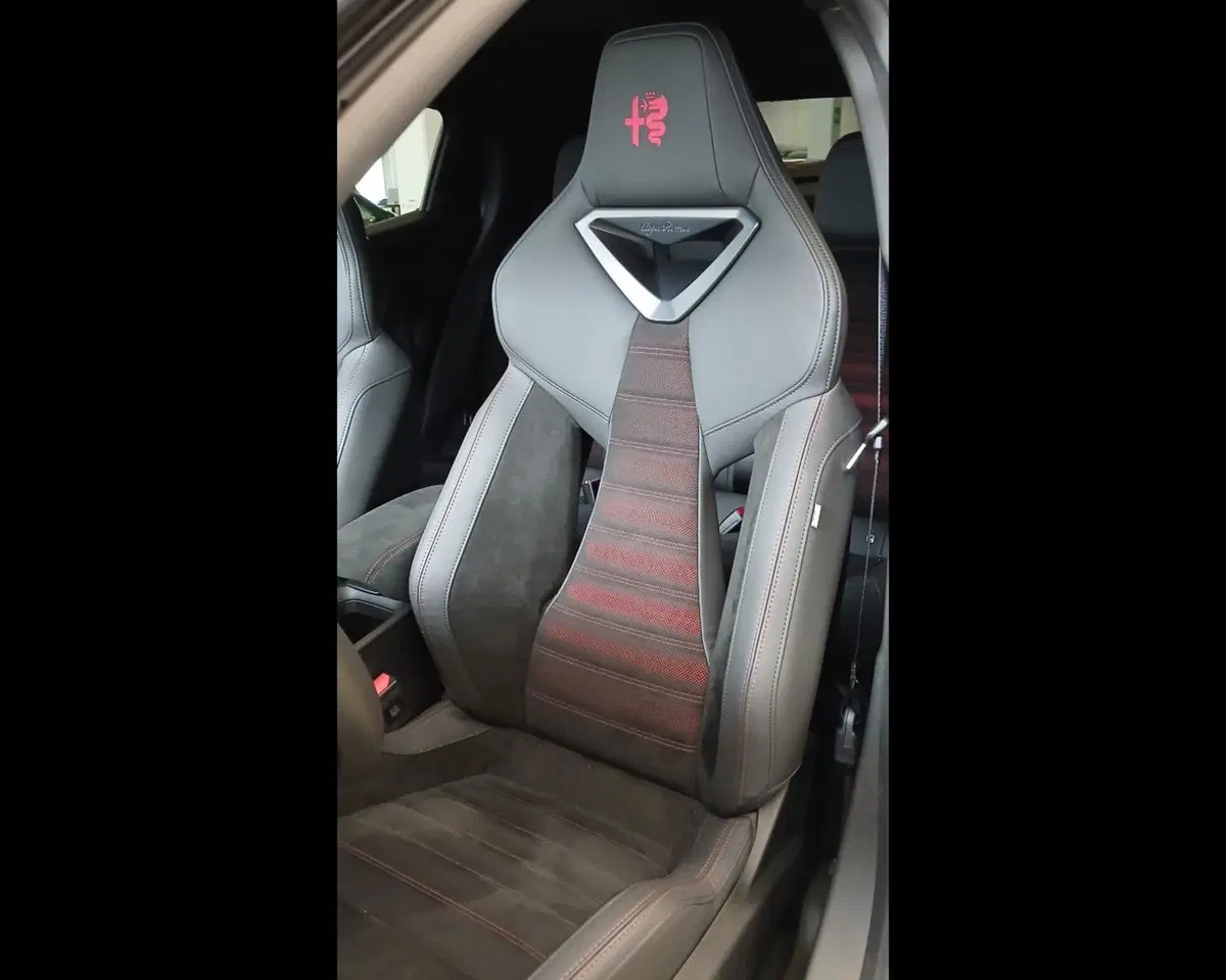 Alfa Romeo Junior nuova a Alessandria (8)