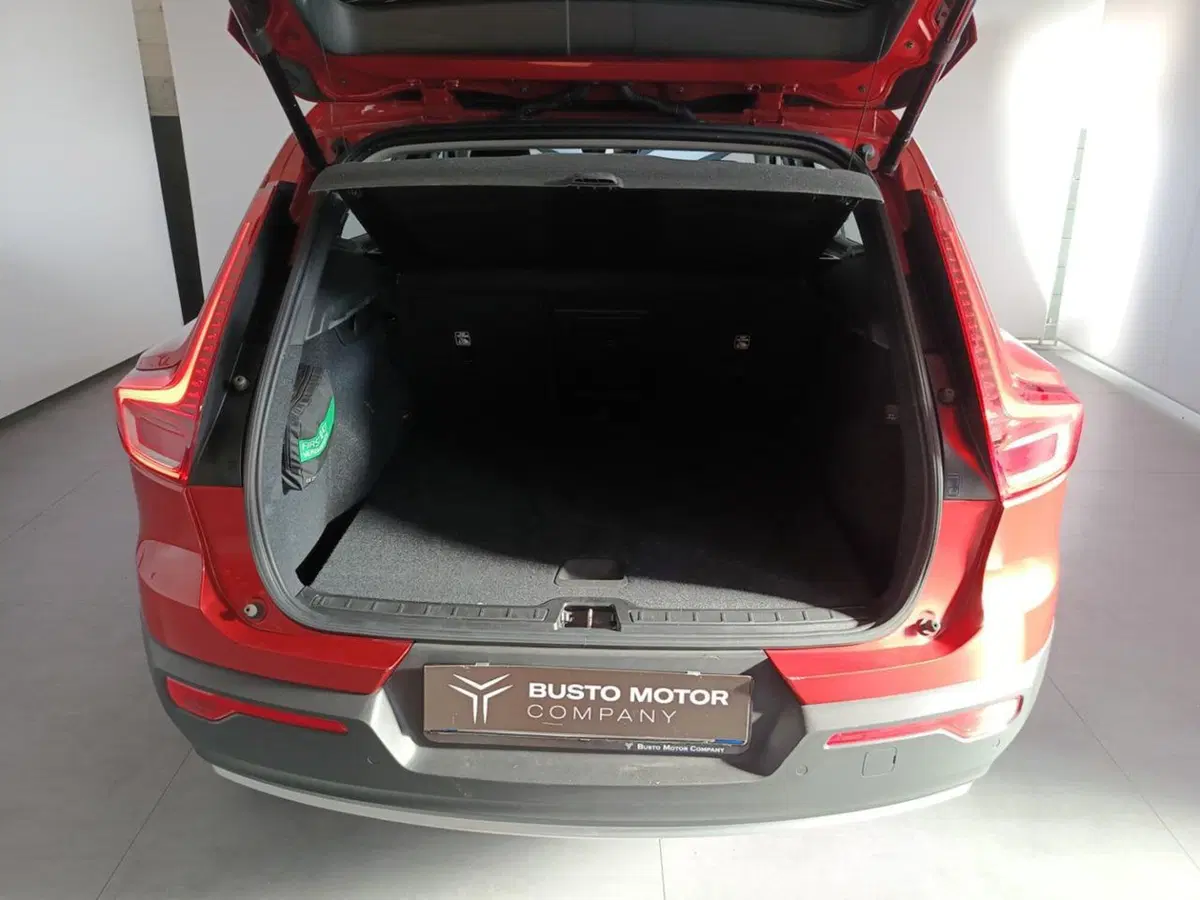 Volvo XC40 usata a Varese (10)